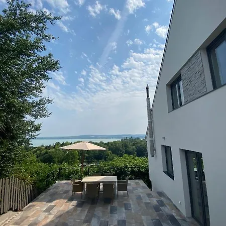 펜션 Panorama House 티하니