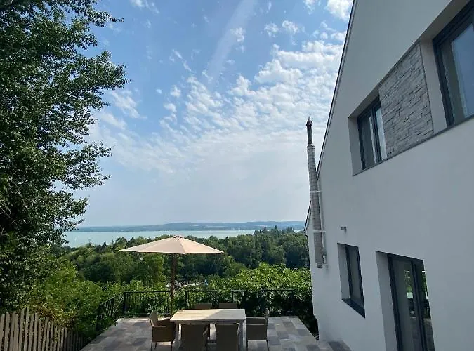 בית נופש Panorama House טיהאני